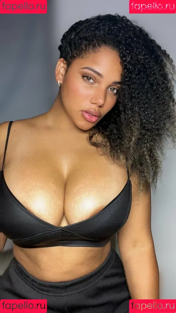 kixxy.vip Onlyfans Photo Gallery 