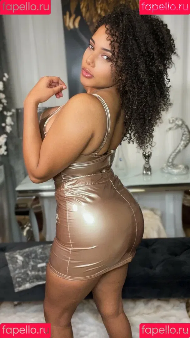 kixxy.vip Onlyfans Photo Gallery 