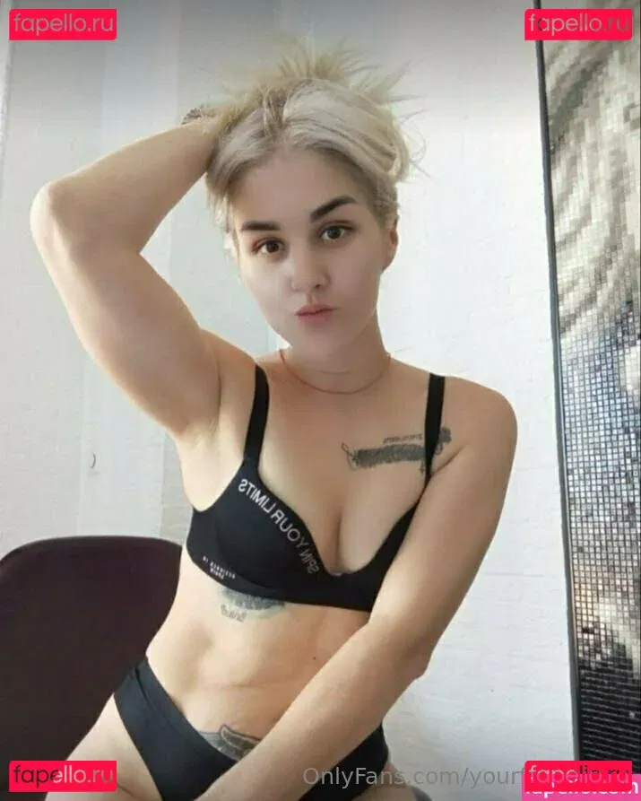 yourfoxygirlxo Onlyfans Photo Gallery 