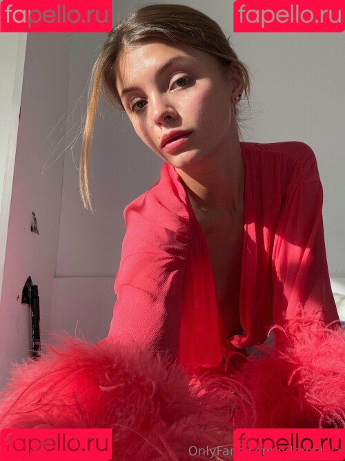 odarochka Onlyfans Photo Gallery 