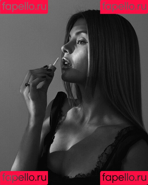 odarochka Onlyfans Photo Gallery 