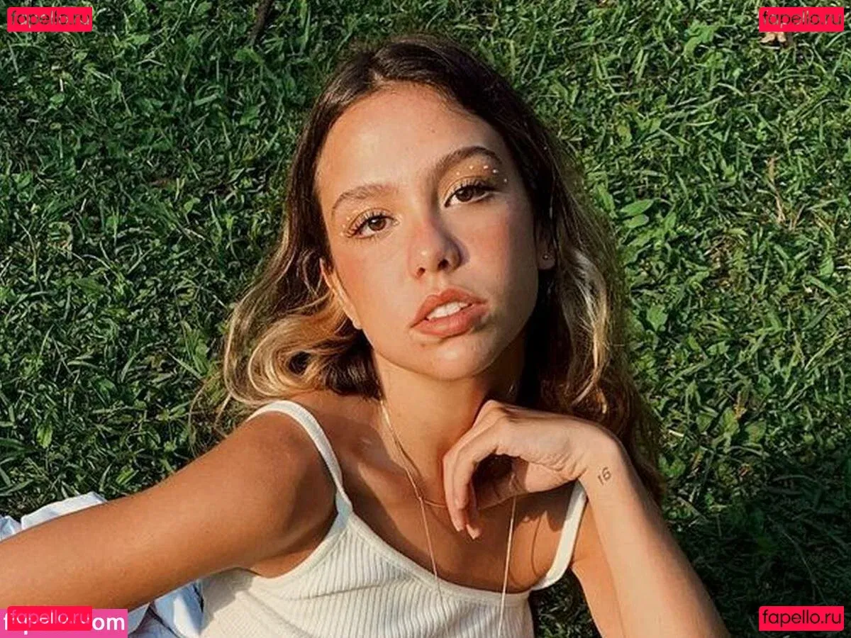 Bruna Carvalho Onlyfans Photo Gallery 