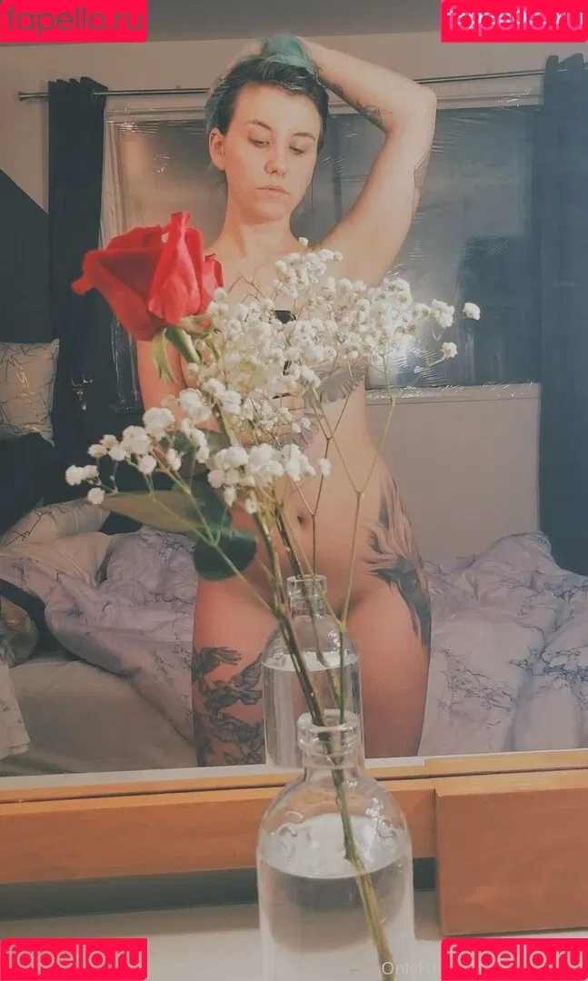 xoklautease Onlyfans Photo Gallery 