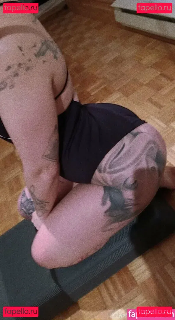 xoklautease Onlyfans Photo Gallery 