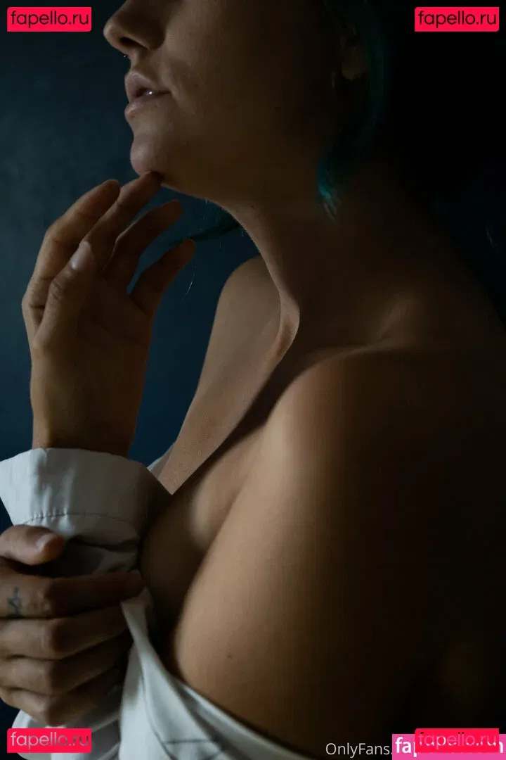 xoklautease Onlyfans Photo Gallery 