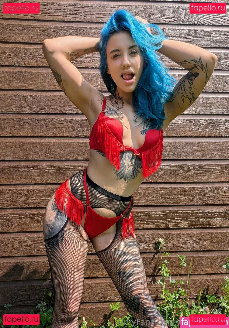 xoklautease Onlyfans Photo Gallery 