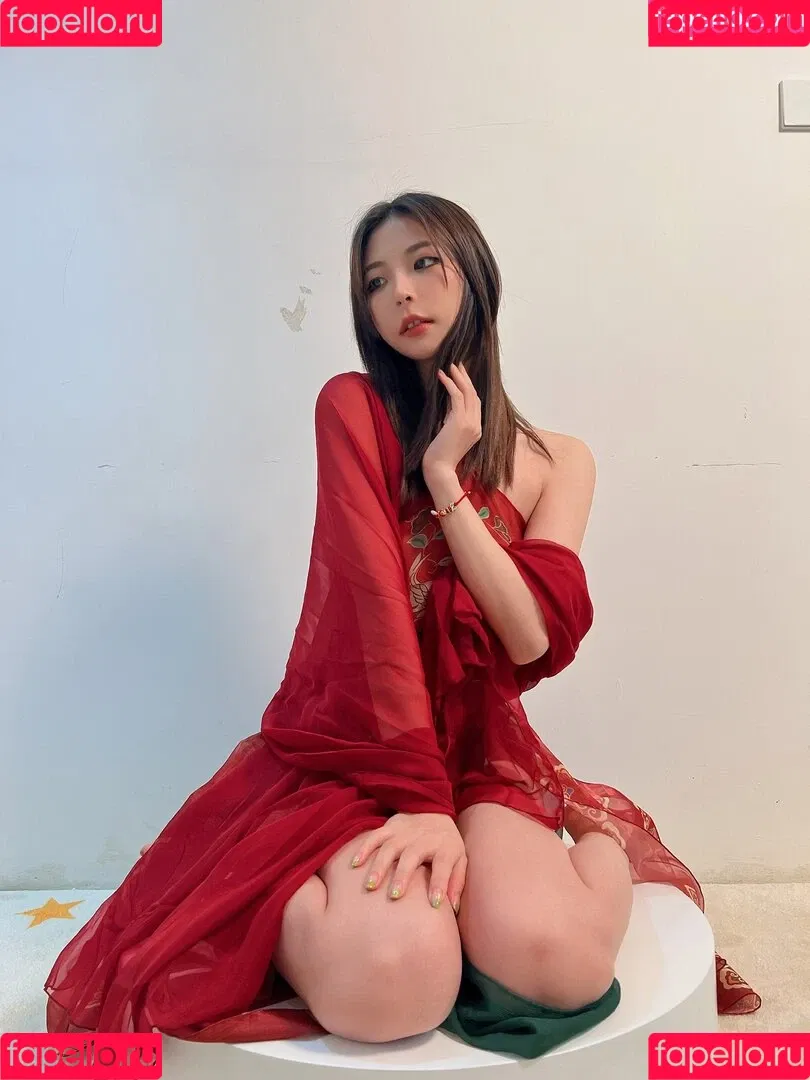 yunij988 Onlyfans Photo Gallery 