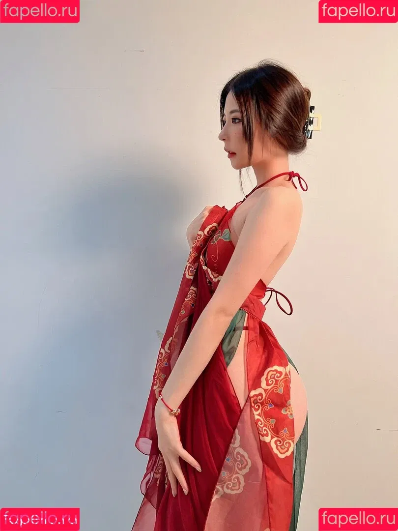 yunij988 Onlyfans Photo Gallery 