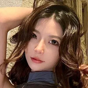 yunij988 Onlyfans Photo Gallery 