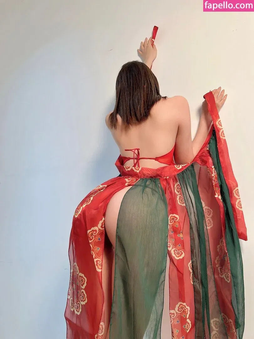 yunij988 Onlyfans Photo Gallery 