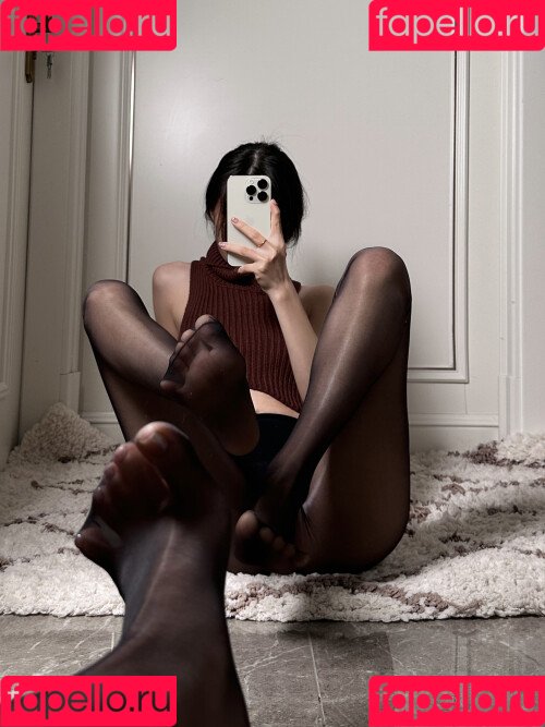 yunij988 Onlyfans Photo Gallery 