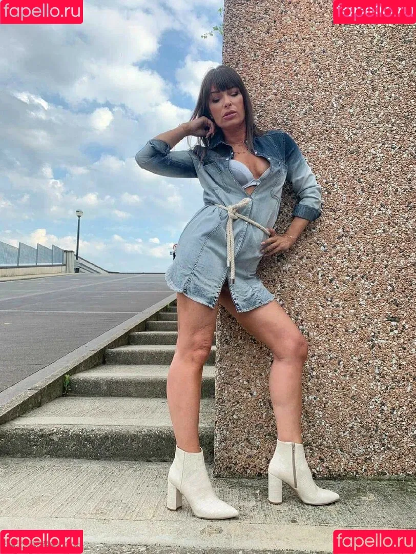 Sheila Capriolo Onlyfans Photo Gallery 