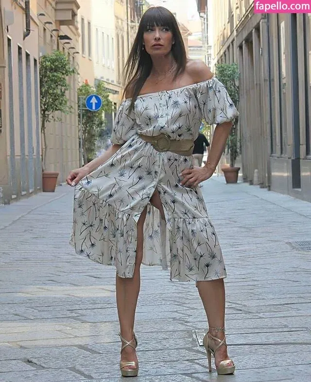 Sheila Capriolo Onlyfans Photo Gallery 