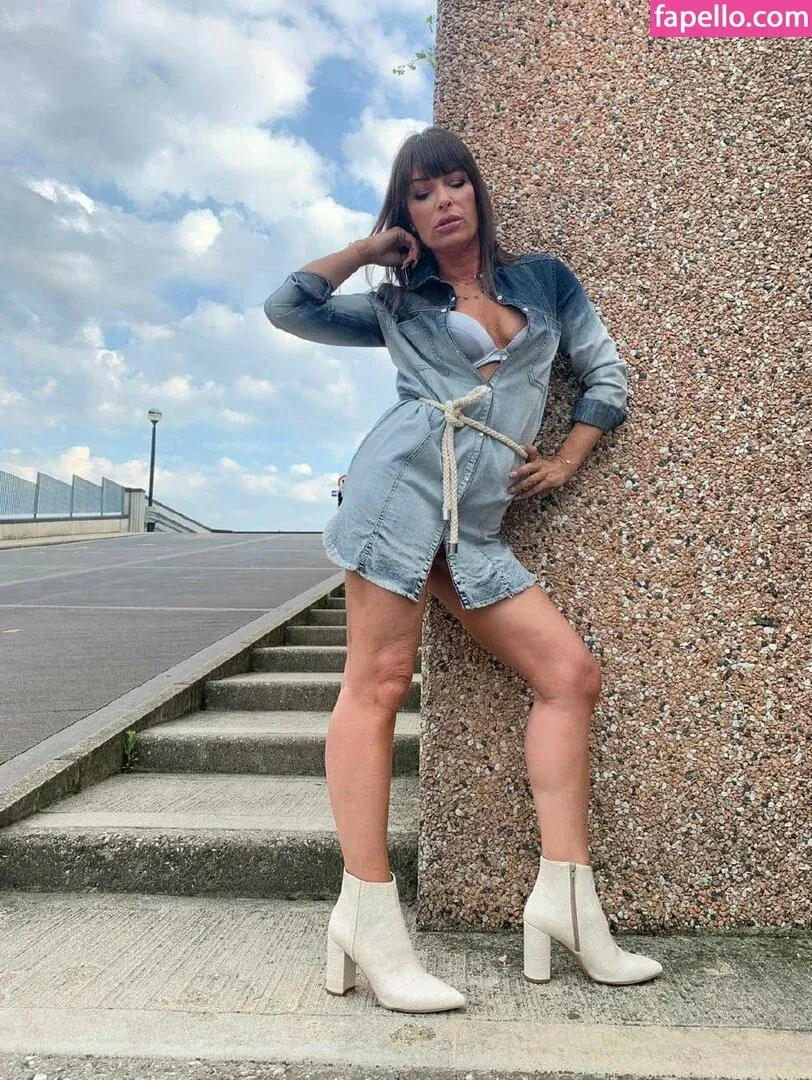 Sheila Capriolo Onlyfans Photo Gallery 