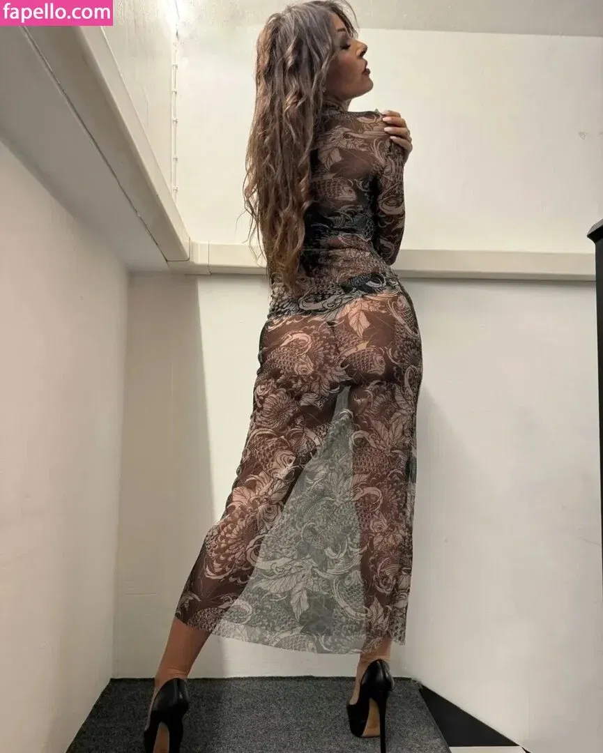 Sheila Capriolo Onlyfans Photo Gallery 