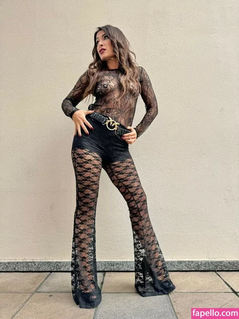 Sheila Capriolo Onlyfans Photo Gallery 