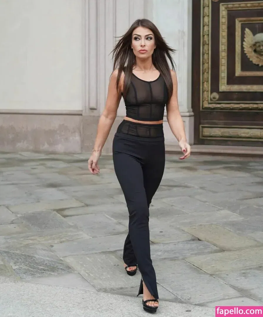 Sheila Capriolo Onlyfans Photo Gallery 