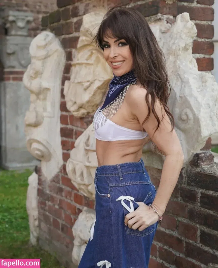 Sheila Capriolo Onlyfans Photo Gallery 