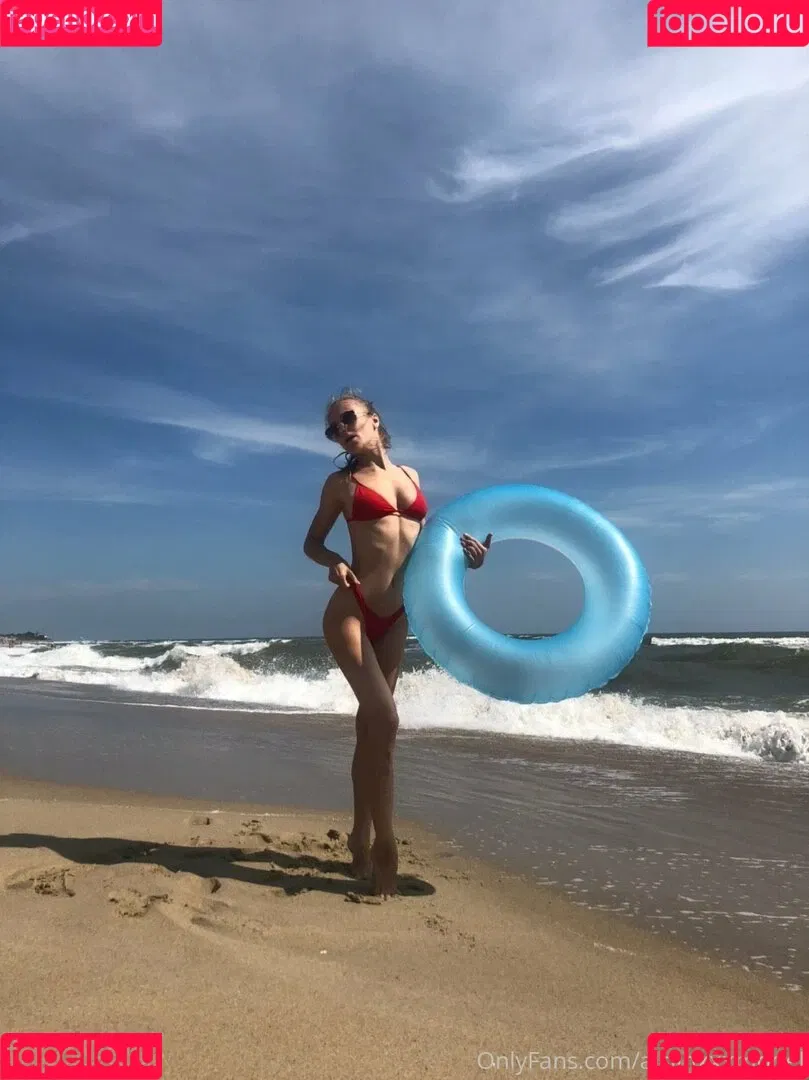 aislinxxxmodel Onlyfans Photo Gallery 