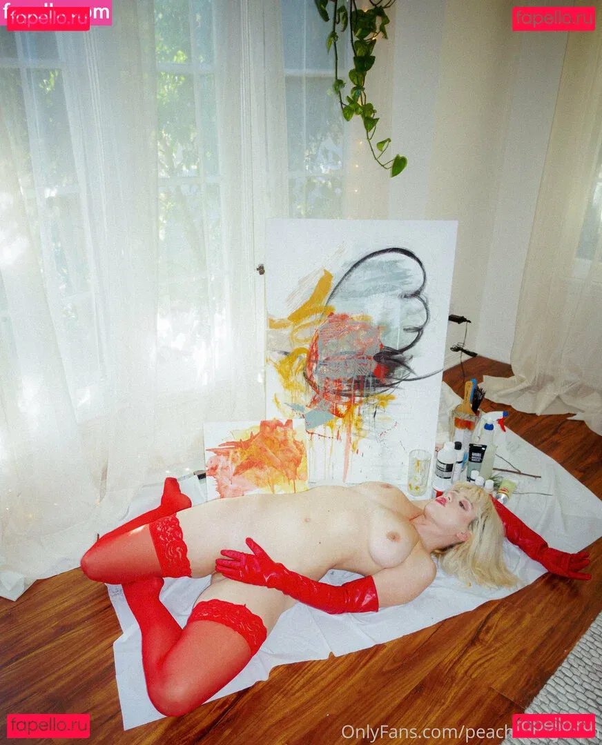 Peachthenymph Onlyfans Photo Gallery 