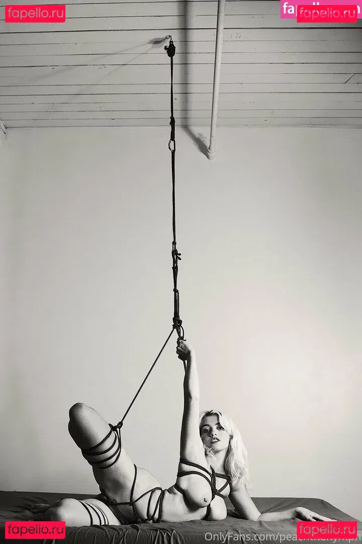 Peachthenymph Onlyfans Photo Gallery 