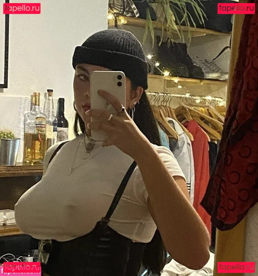 cii.cii Onlyfans Photo Gallery 