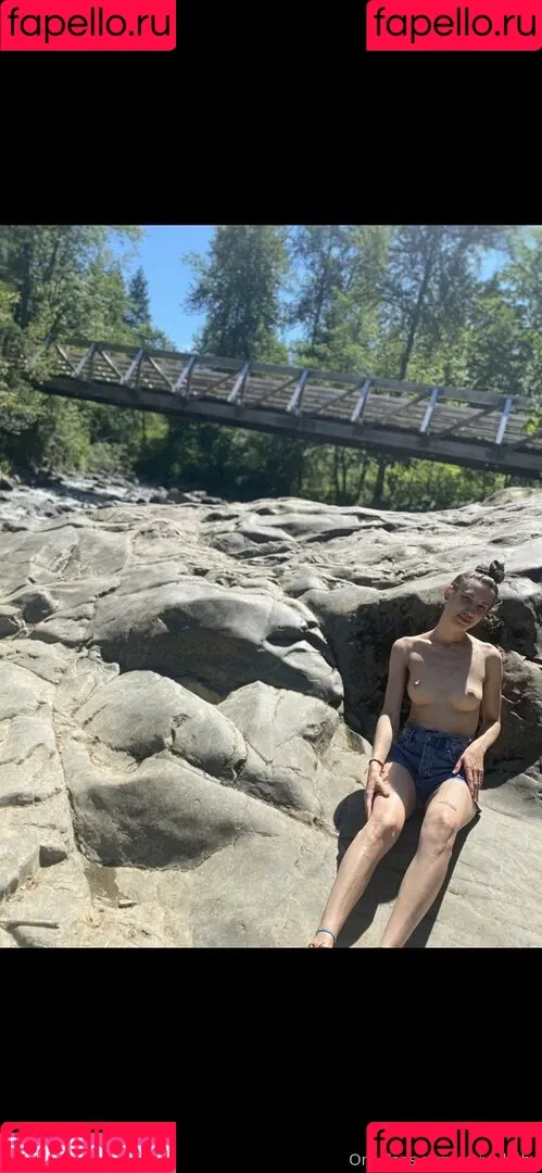 sativa.bby Onlyfans Photo Gallery 