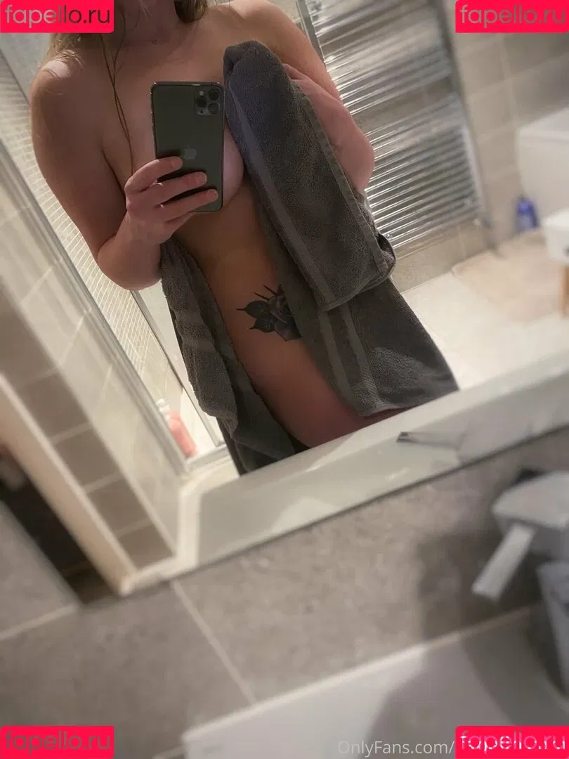 beachblondde Onlyfans Photo Gallery 