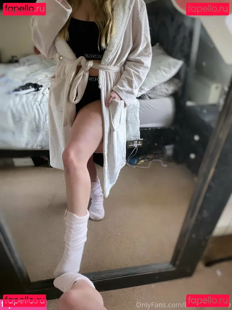 beachblondde Onlyfans Photo Gallery 