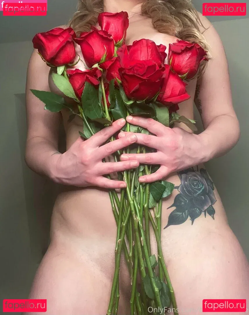 beachblondde Onlyfans Photo Gallery 