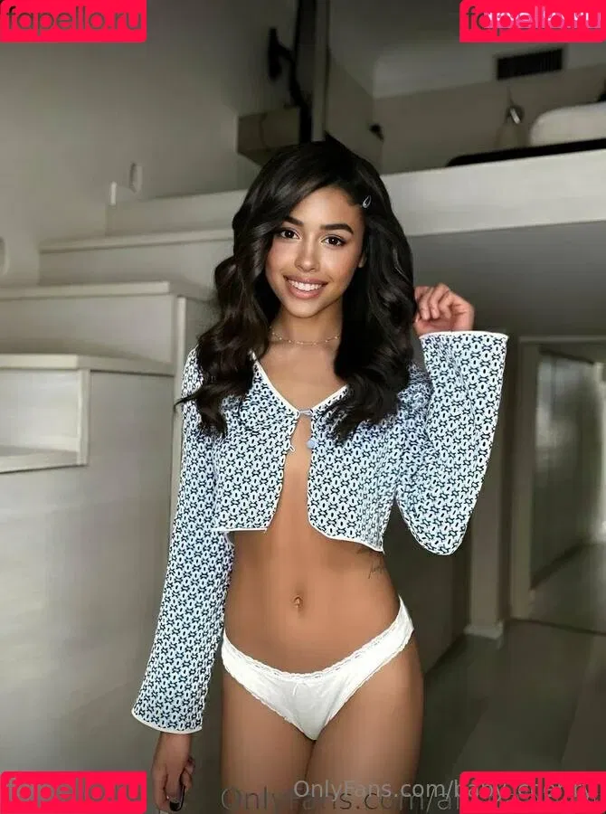 baby_cherrry Onlyfans Photo Gallery 