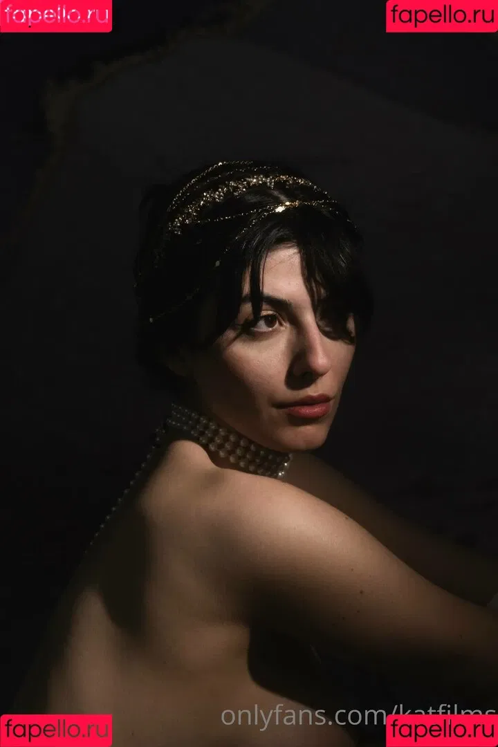 Kat Cabaret Onlyfans Photo Gallery 