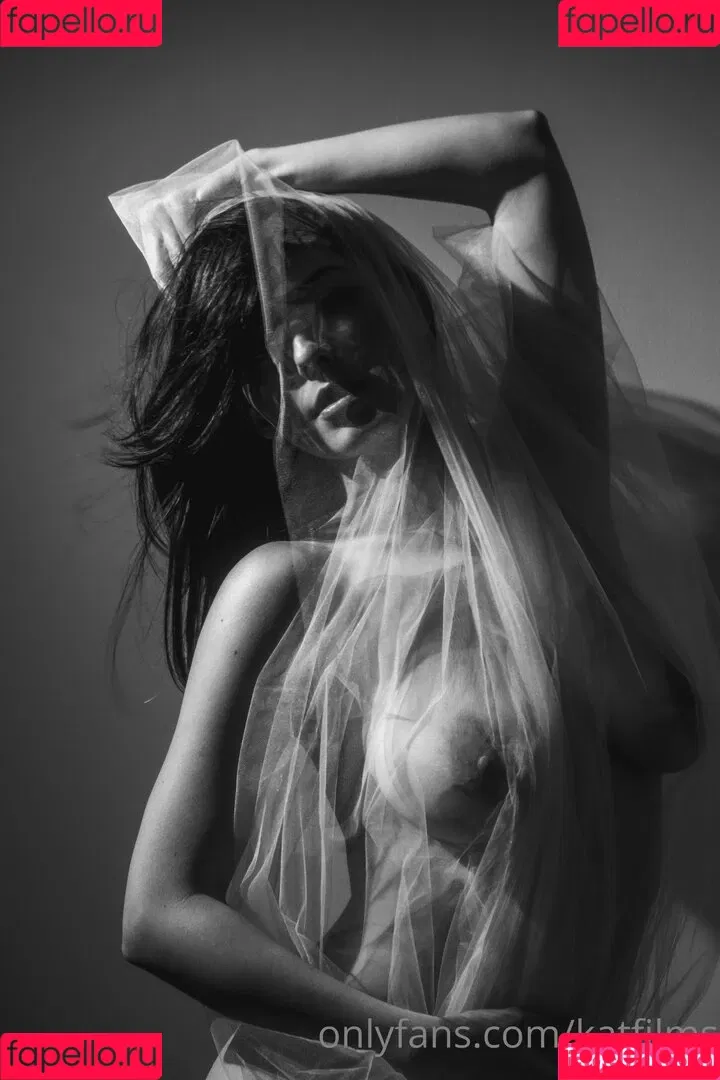Kat Cabaret Onlyfans Photo Gallery 
