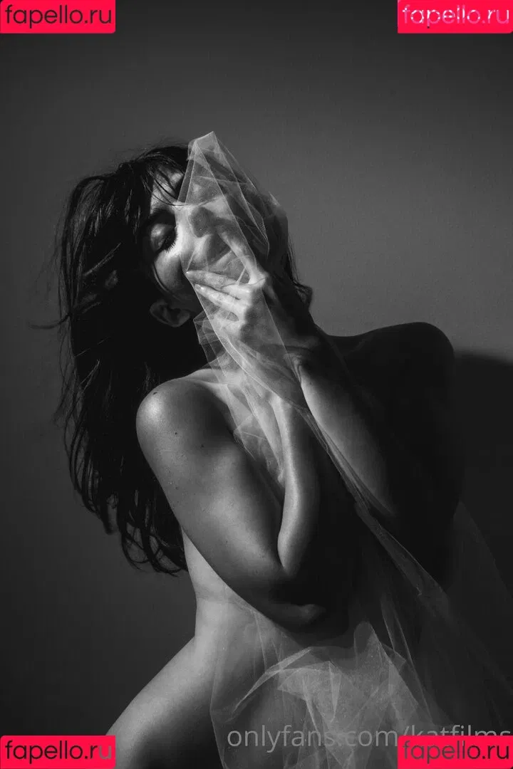 Kat Cabaret Onlyfans Photo Gallery 