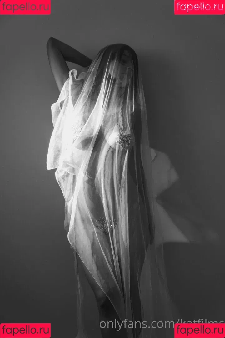 Kat Cabaret Onlyfans Photo Gallery 