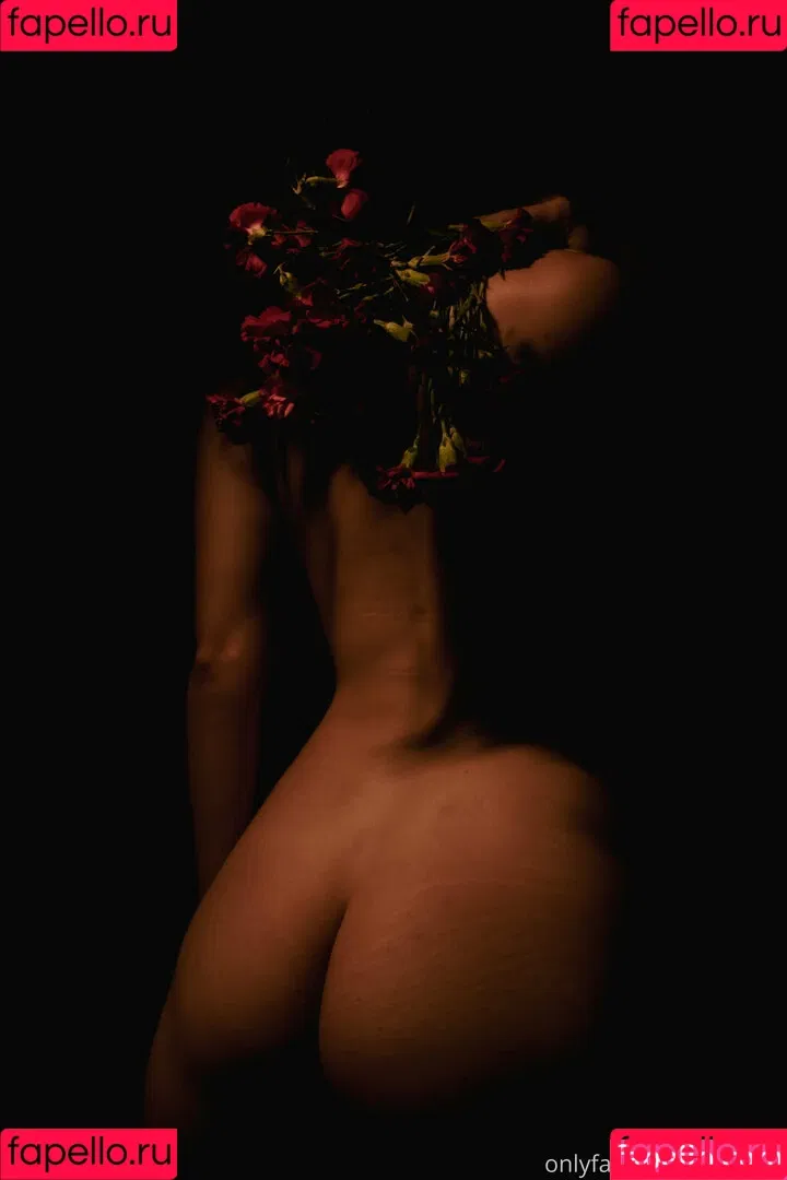 Kat Cabaret Onlyfans Photo Gallery 