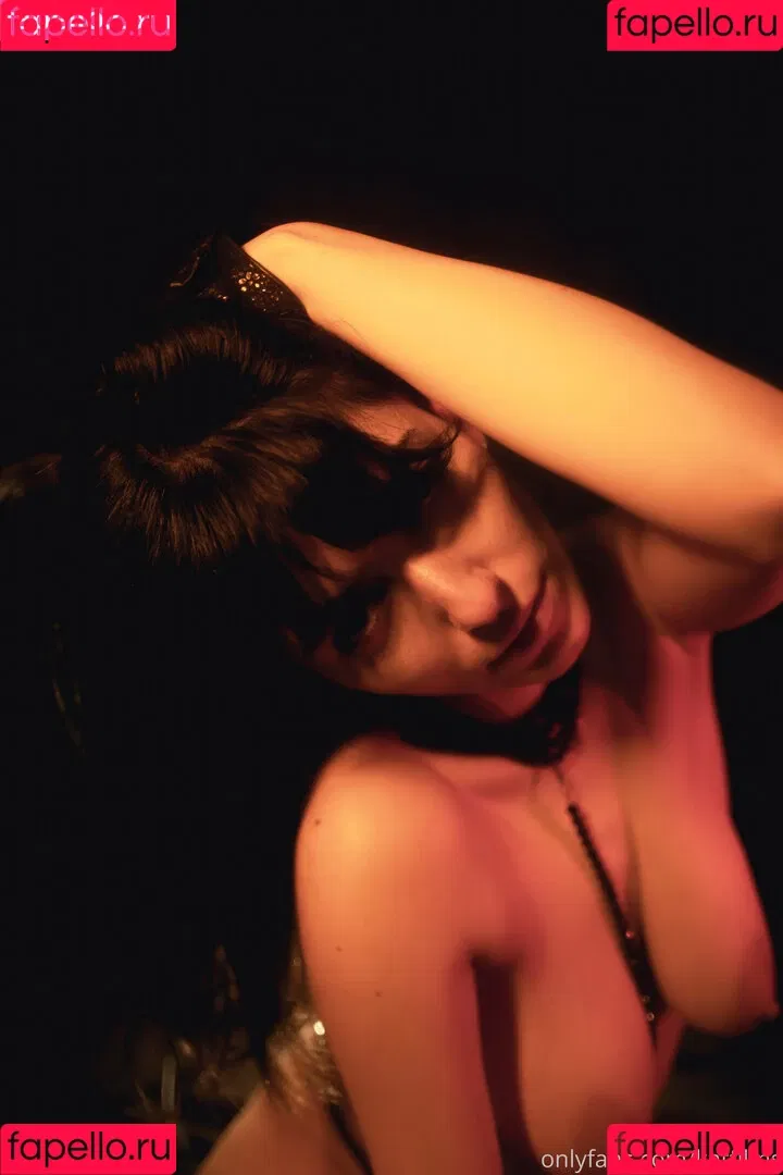 Kat Cabaret Onlyfans Photo Gallery 