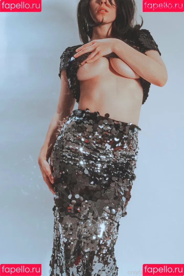 Kat Cabaret Onlyfans Photo Gallery 