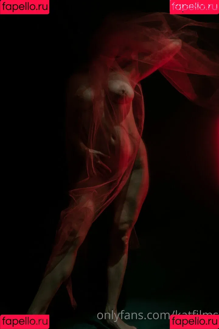 Kat Cabaret Onlyfans Photo Gallery 