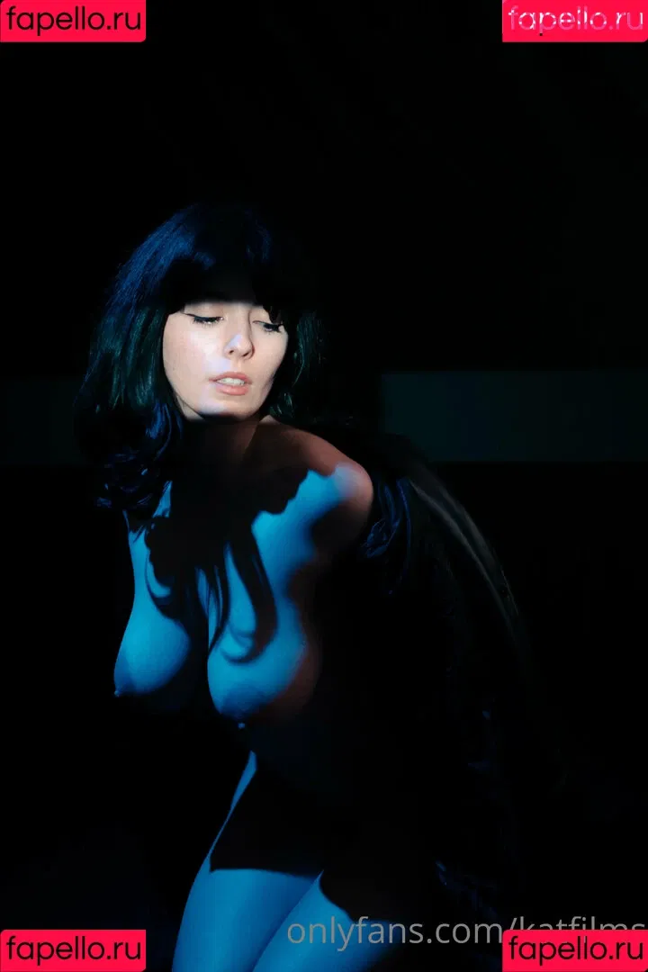 Kat Cabaret Onlyfans Photo Gallery 