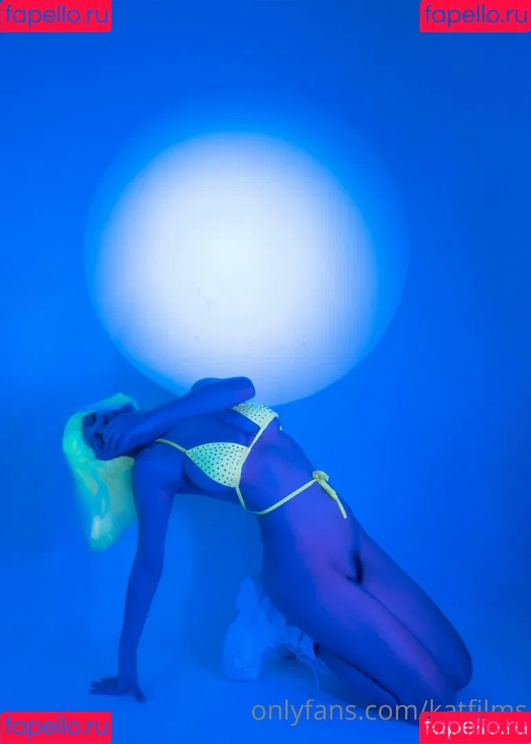 Kat Cabaret Onlyfans Photo Gallery 