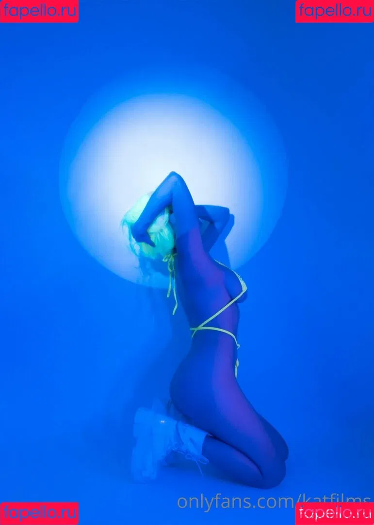 Kat Cabaret Onlyfans Photo Gallery 
