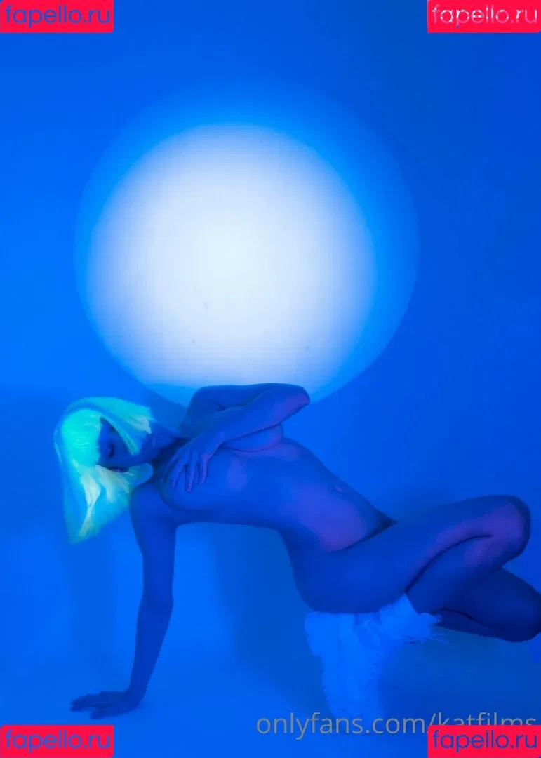 Kat Cabaret Onlyfans Photo Gallery 