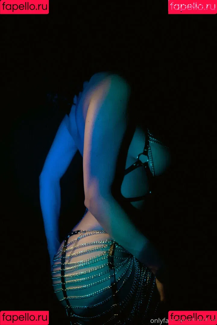 Kat Cabaret Onlyfans Photo Gallery 