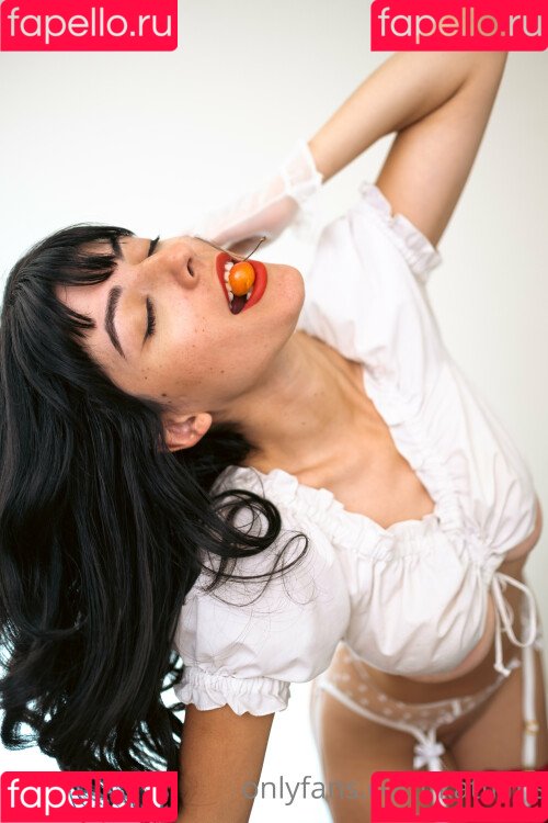 Kat Cabaret Onlyfans Photo Gallery 