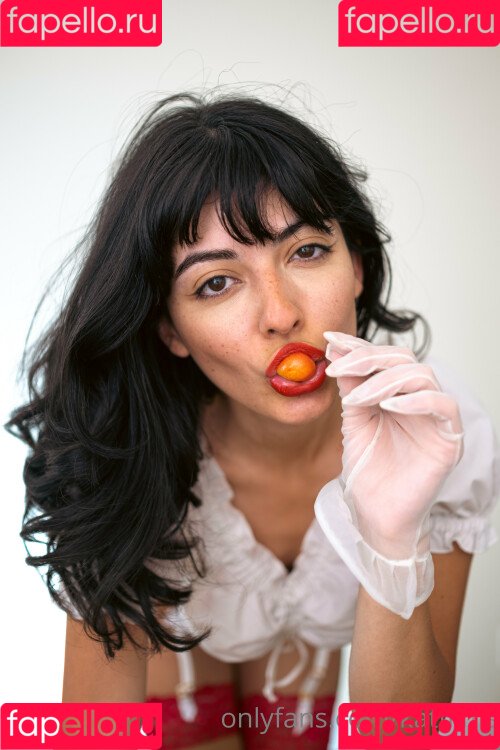 Kat Cabaret Onlyfans Photo Gallery 