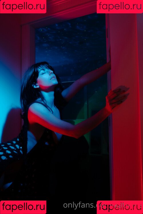 Kat Cabaret Onlyfans Photo Gallery 