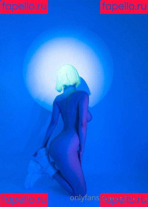 Kat Cabaret Onlyfans Photo Gallery 