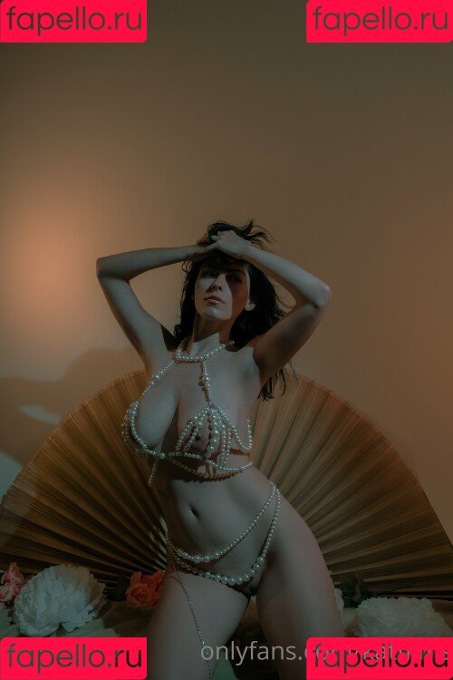 Kat Cabaret Onlyfans Photo Gallery 