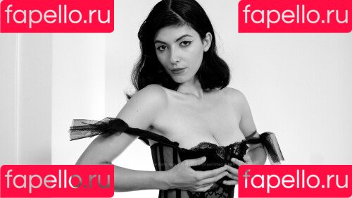 Kat Cabaret Onlyfans Photo Gallery 